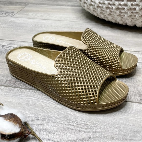 Jeffrey Campbell Fling 2 Metallic Jelly Wedge Sandals Gold Size 9 - Picture 2 of 7